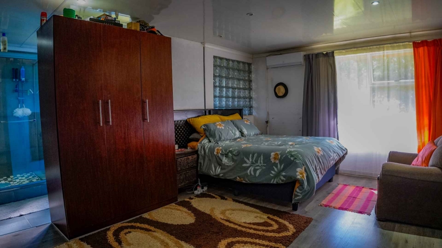 4 Bedroom Property for Sale in Kwaggafontein Free State